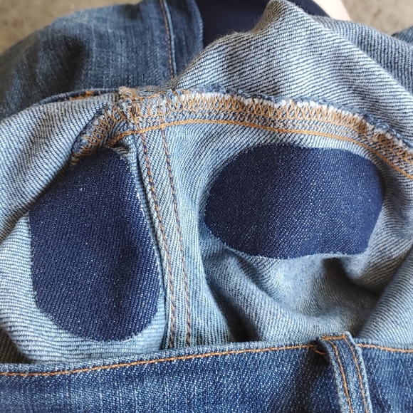 FINAL DROP 🔥🔥 7 FOR ALL MANKIND Bootcut Jeans - Picture 10 of 10